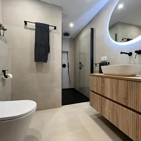 Reycatedral Lujo 3rooms - En El Centro Historico 말라가